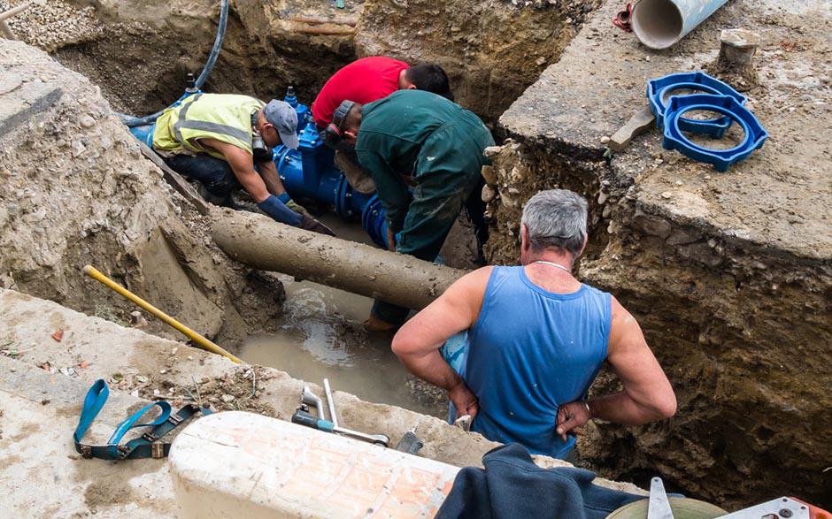 déboucher une canalisation wc Évry